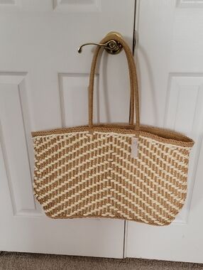 Woven Straw Tote Bag in Natural Cream and Tan NWT